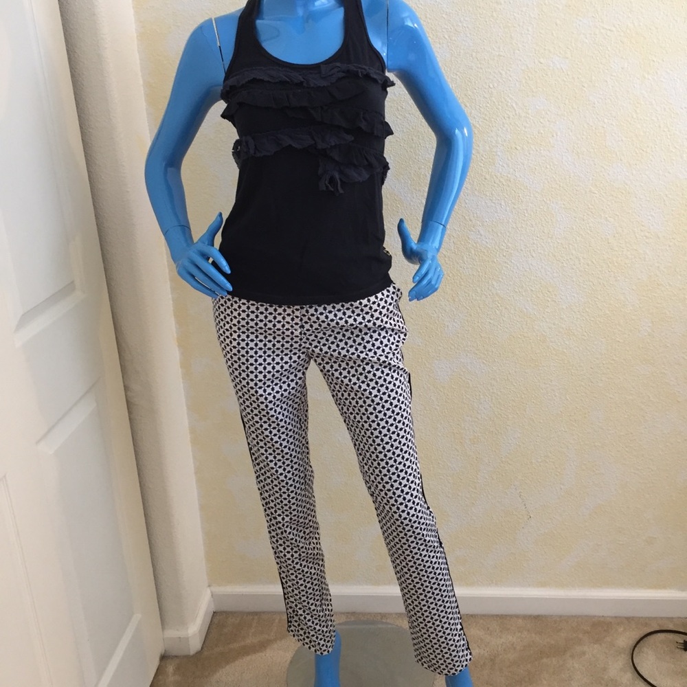 H&M pants size 4 & 6. New with out tag